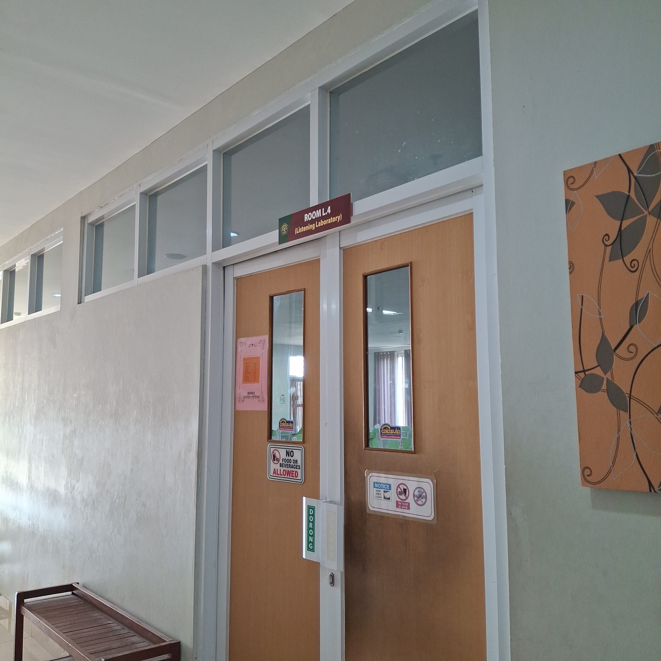 Laboratorium Listening PBI UNISSULA