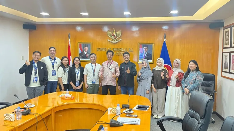 Two Unissula English Education Students Participate in the SEA-TEACHER Program in the Philippines
